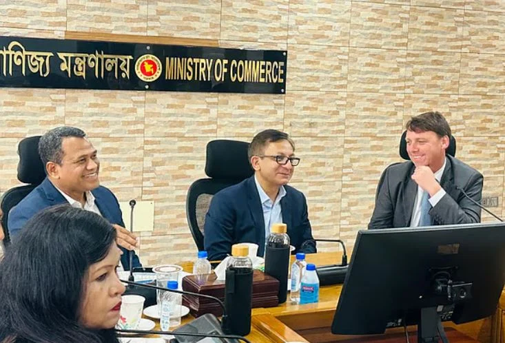যুক্তরাষ্ট্র–বাংলাদেশ বাণিজ্যচুক্তি: উদ্বেগ নয়, সুযোগ—বলছেন বাণিজ্যমন্ত্রী